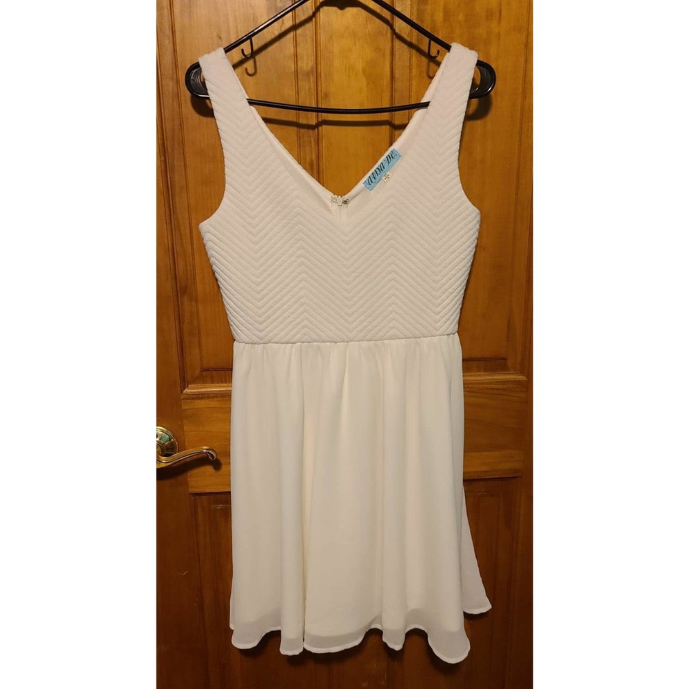 NWT‎ Francescas Dress Medium 4
